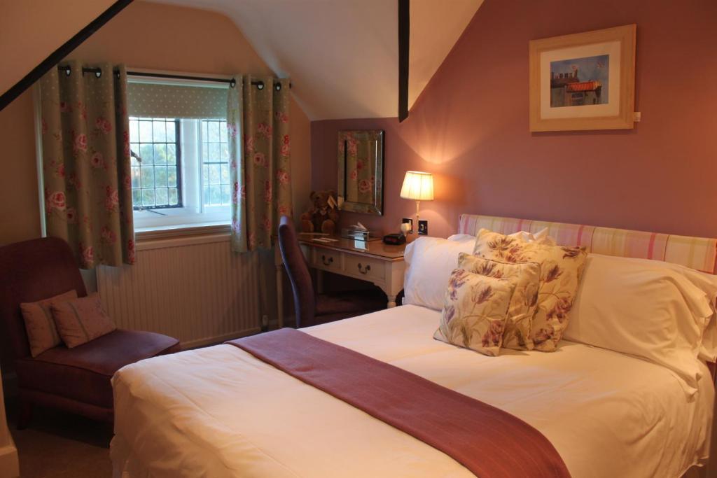 Mallyan Spout Hotel Goathland Room photo